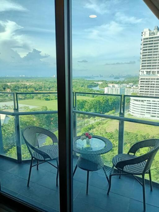 C0704 Almas Suite Seaview & Netflix Stay 누사자야 외부 사진